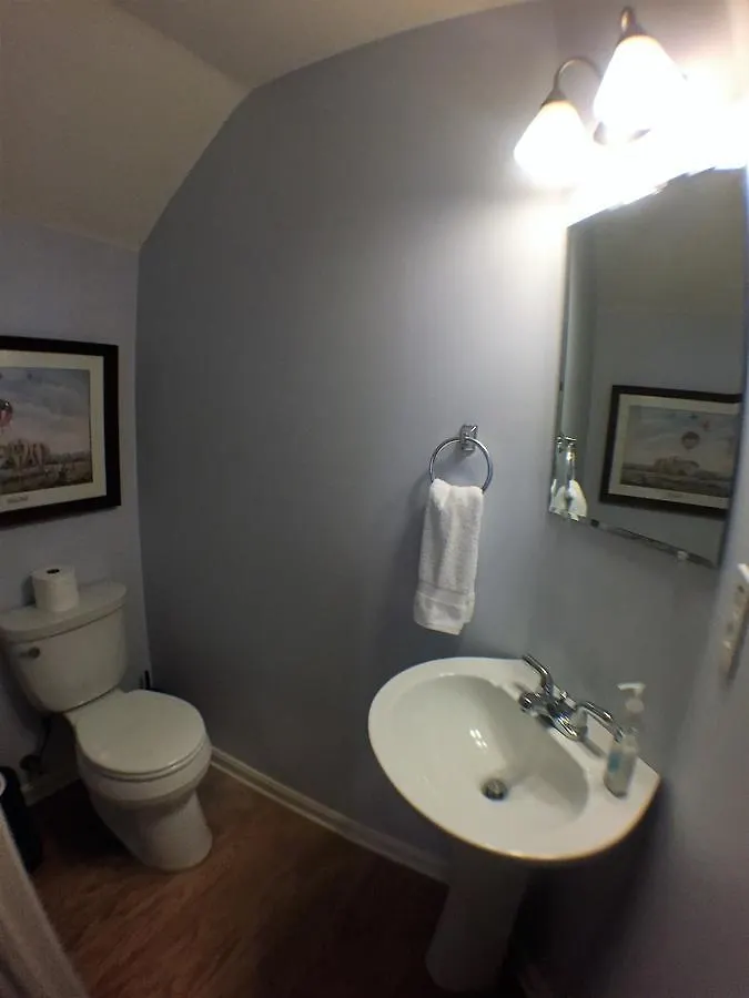 Lux Townhouse, Walk To All, Sleeps 6 Adults Louisville